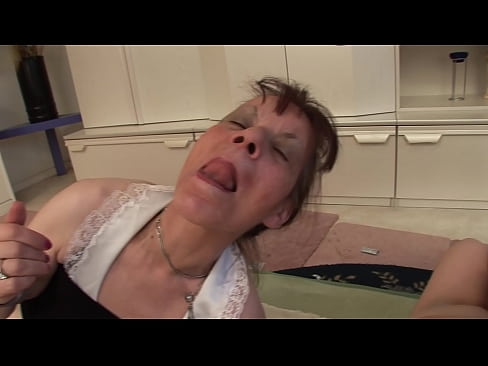 ❤️ Duas avós e um avô têm um ménage à trois Porno real em porno pt.xxxshake.ru ﹏