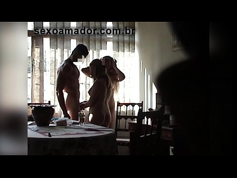 ❤️ Amigos sexuais convidam um homem gigante e um ménage à trois com ele Porno real em porno pt.xxxshake.ru ﹏